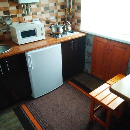 Двухкомнатная Квартира В Центре Okhtyrka Esterno foto